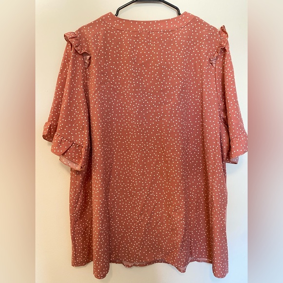 Bloomchic Dotted Blouse - Picture 4 of 6